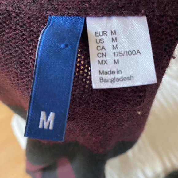 Womens Black and Burgundy Jumper